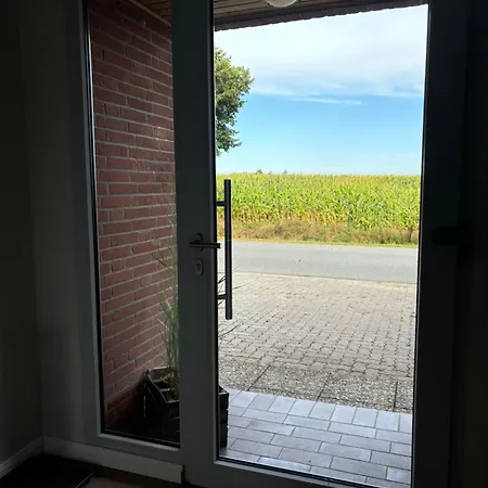 Landleeven No11 Apartment